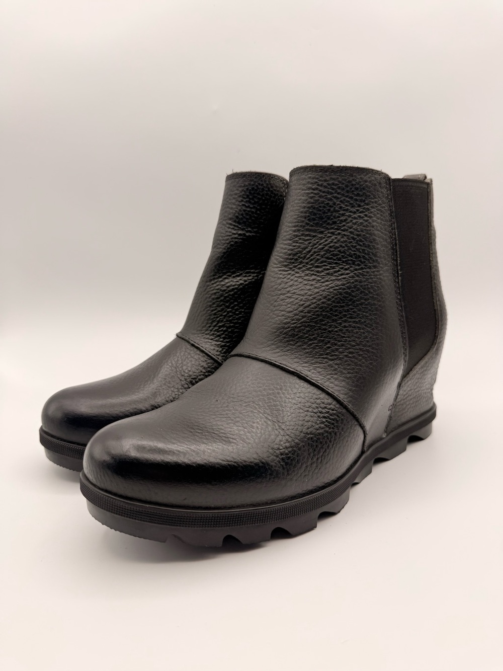 SOREL Joan of Arctic Wedge II Chelsea Black Leather Boots Women’s 11